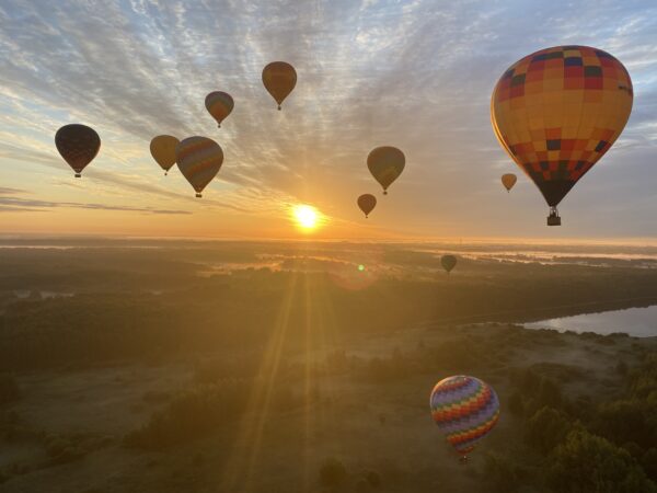 За облаками с комфортом: как мы встретили рассвет на воздушном шаре